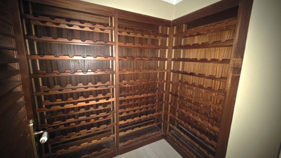 4 Bedroom Property for Sale in Ifafi North West